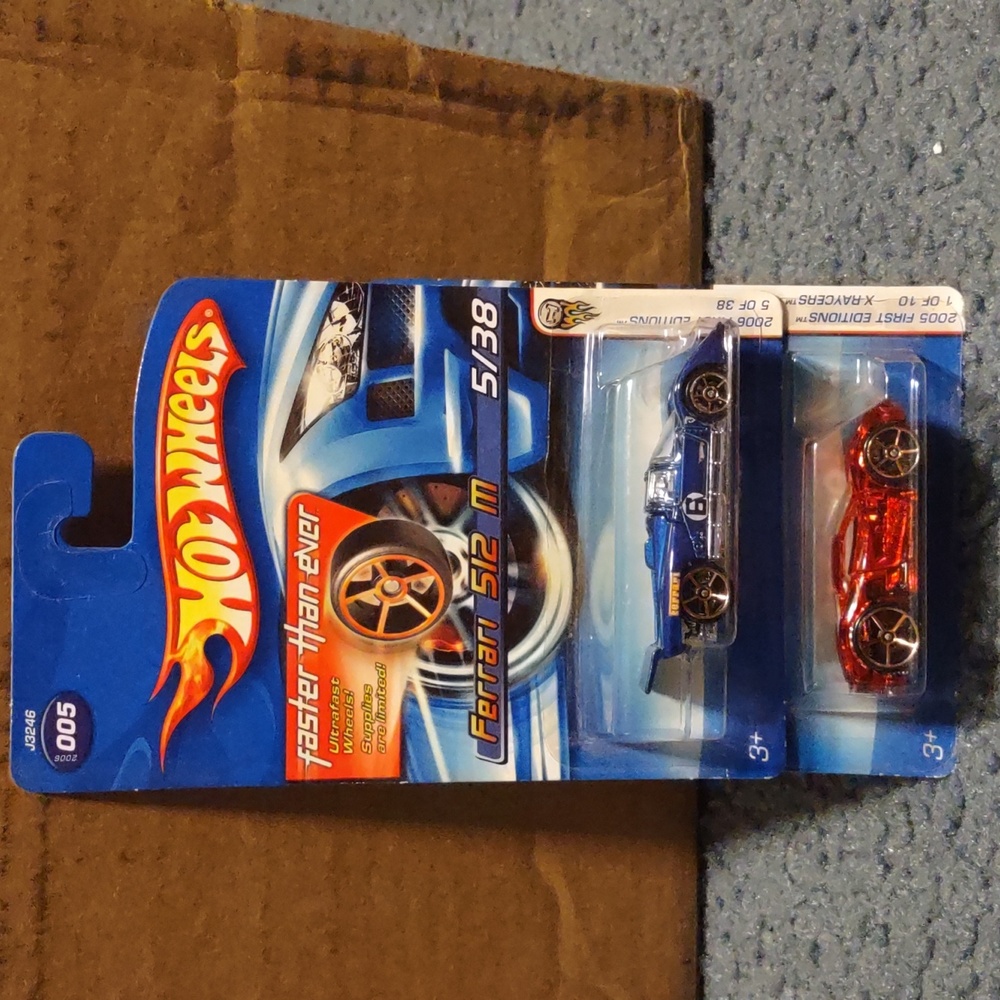 Hot Wheels Ferrari 360 Modena/ Ferrari 512 M